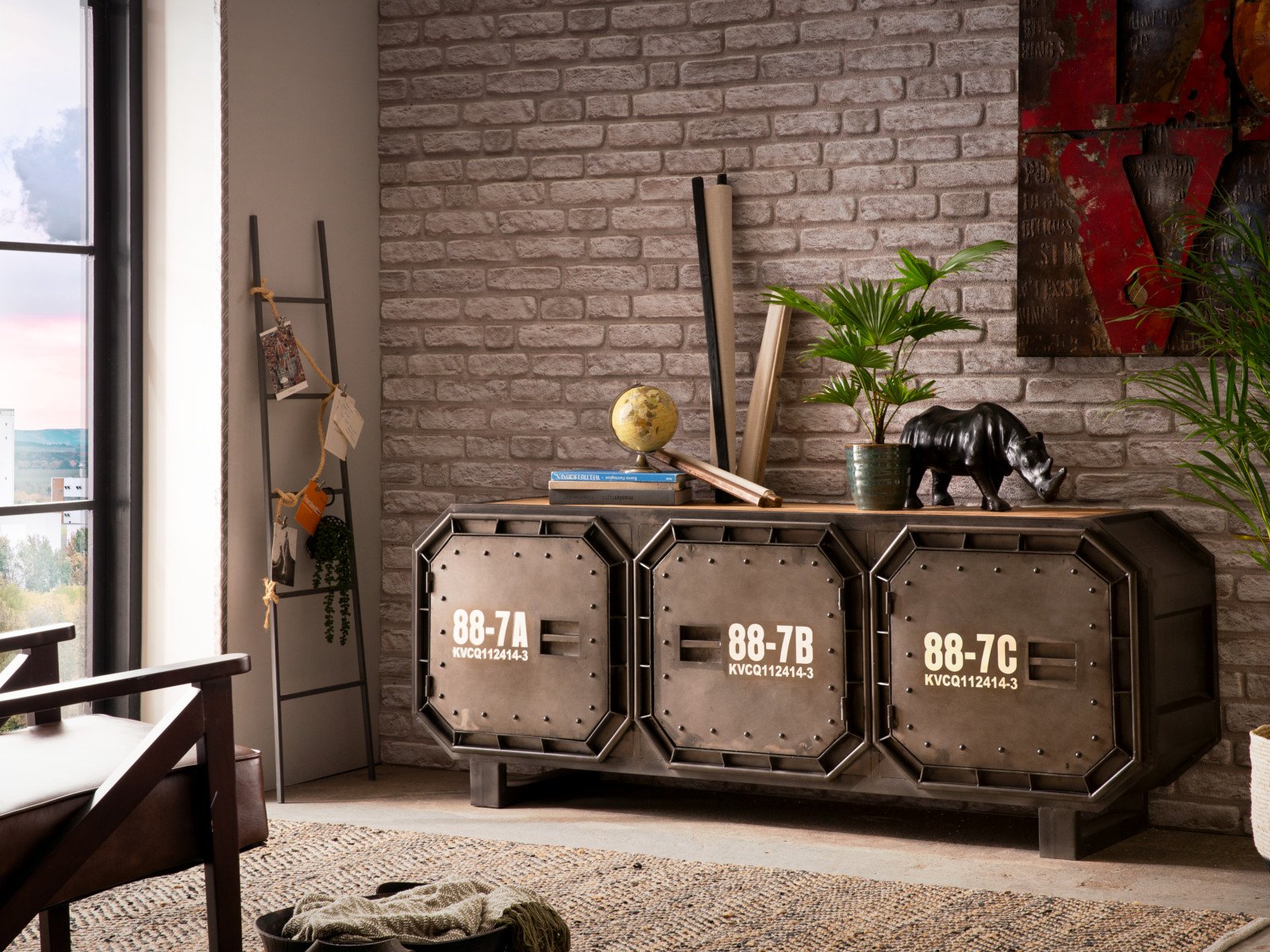 Produktfoto Barkley Holztisch aus massivem Holz in warmer Naturholzoptik, geradliniges Design vor neutralem Hintergrund