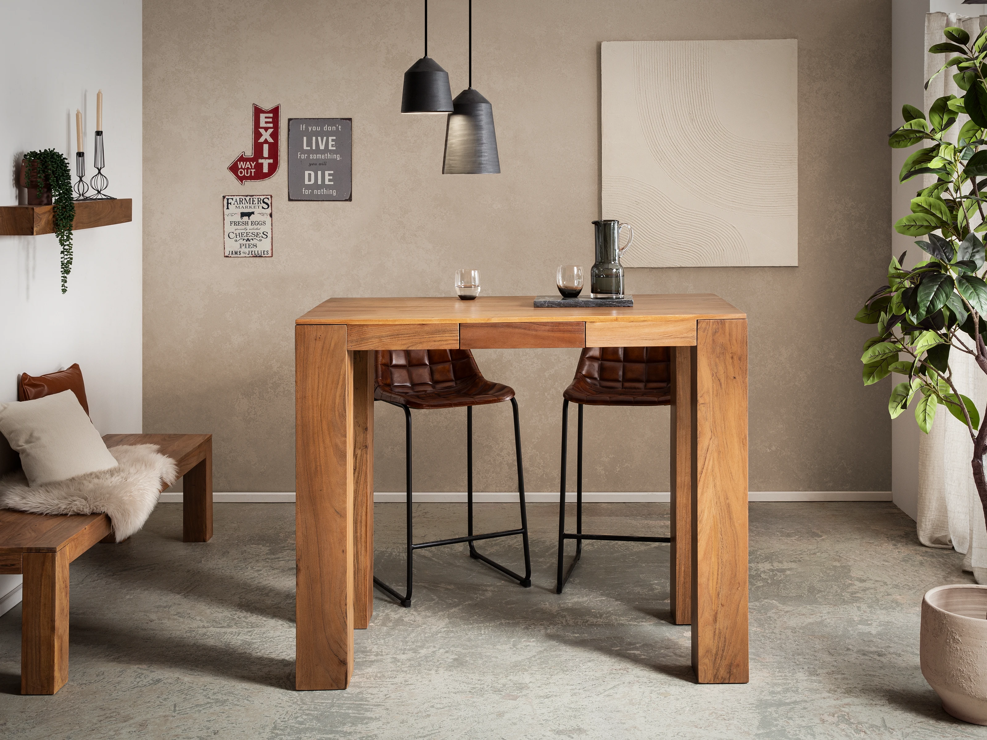 Bartisch Osbon, Frontansicht als Wohnbeispiel: lackierter Akazie-Bar (135×115×70 cm) in Braun